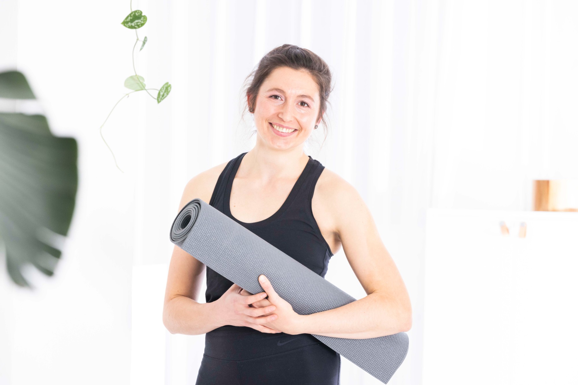 Anja M Yogalehrerin Skandasana