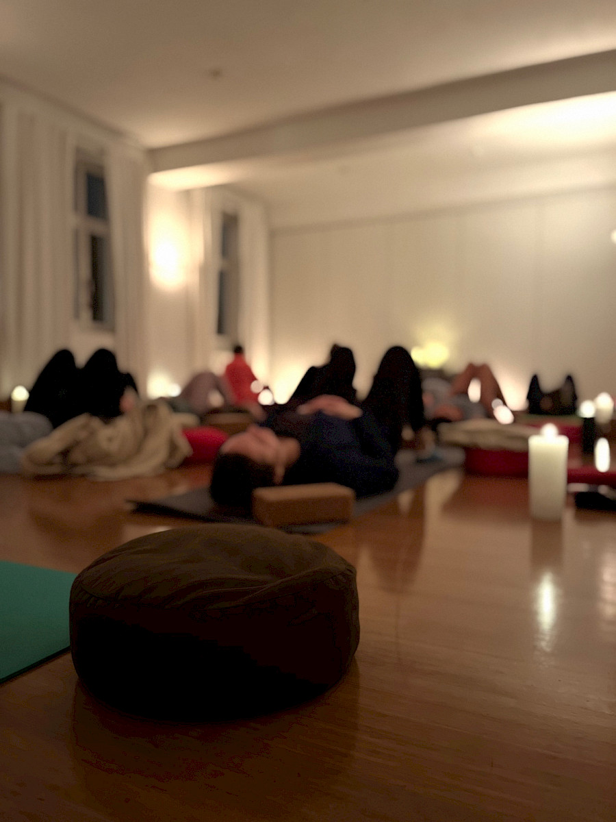Candlelight Pilates - Stretch - Relax - Sa, 7. Februar